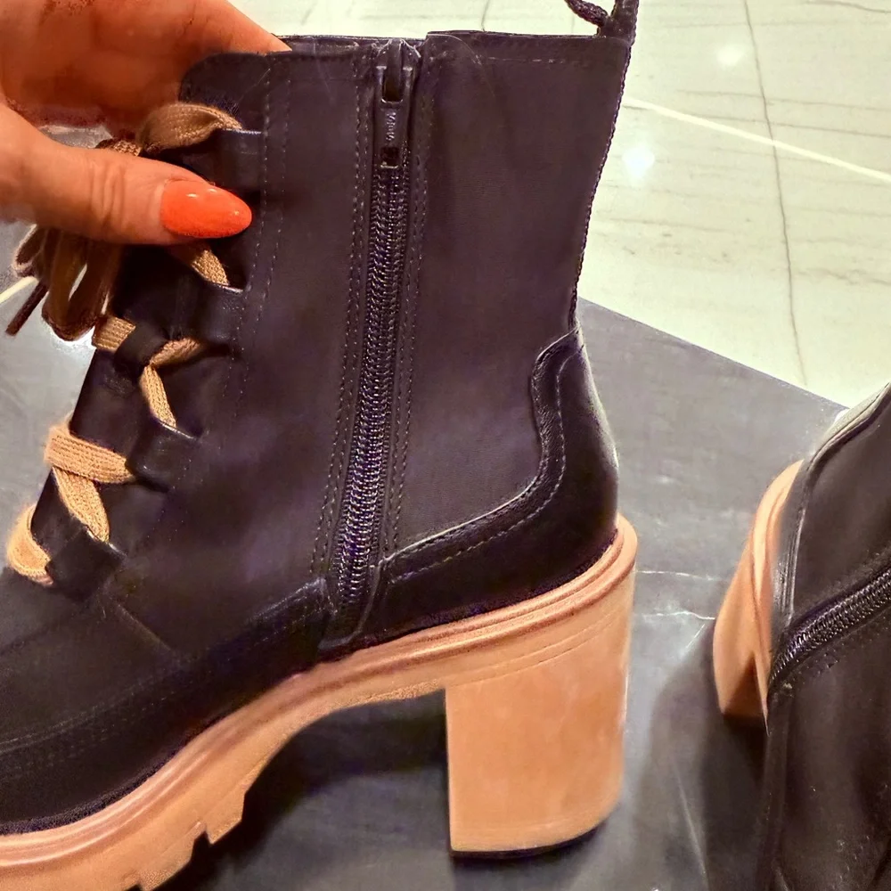 Stylish Black and Brown Women's Boots - Picture 3 of 8